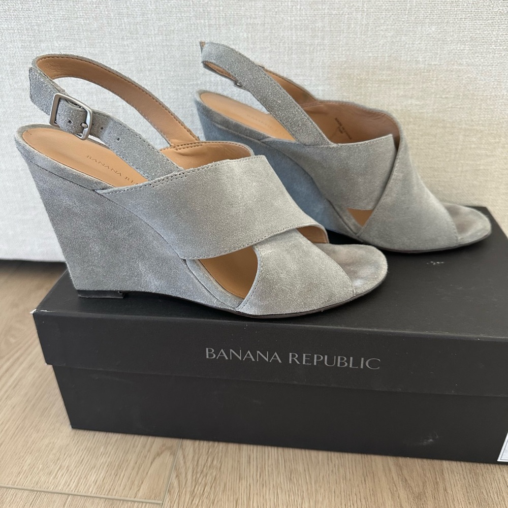 Banana Republic Light Gray Suede Slingback Wedge Sandals